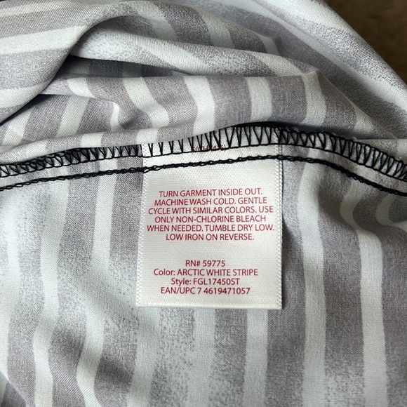 5/$25 Faded Glory Top - Picture 10 of 10